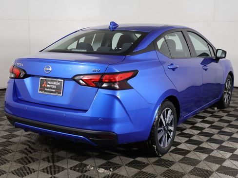 Used 2023 Nissan Versa SV image 6