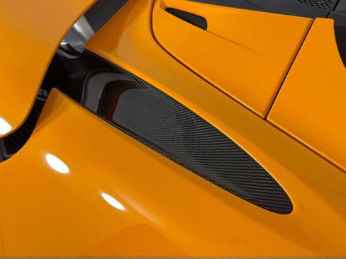 Used 2022 McLaren 720S Spider RWD image 60