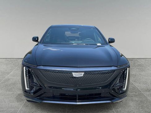New 2026 Cadillac Lyriq Signature Sport AWD/4WD image 8