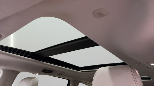 Used 2017 Chrysler Pacifica Limited w/ UConnect Theater Package FWD image 16