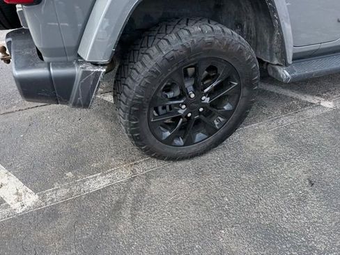 Used 2021 Jeep Wrangler Unlimited Sahara w/ Cold Weather Group image 8