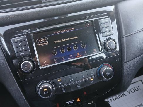 Used 2018 Nissan Rogue S AWD/4WD image 14