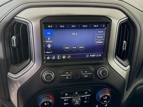 Used 2020 Chevrolet Silverado 1500 LT image 18