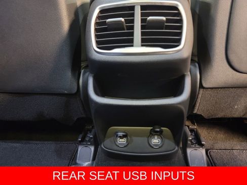 Used 2019 Hyundai Santa Fe Limited image 9