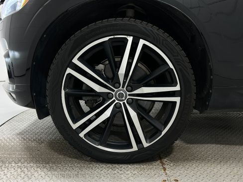 Used 2020 Volvo XC60 T6 R-Design w/ Protection Package Premier AWD/4WD image 39