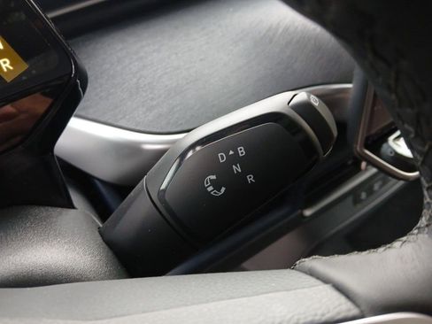 New 2025 Volkswagen ID. Buzz Pro S image 23