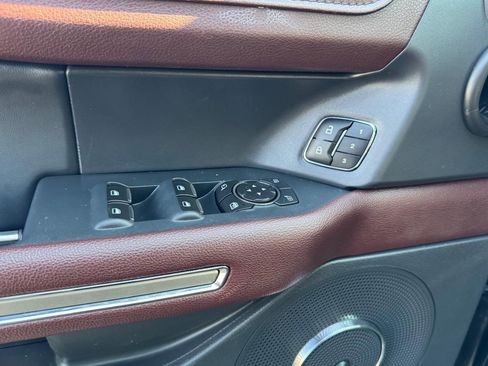 Used 2024 Ford Expedition Max Limited image 16