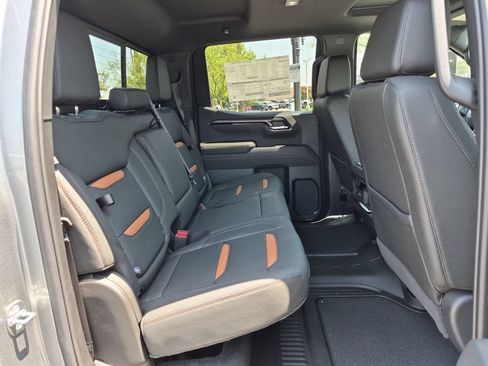 New 2026 GMC Sierra 1500 AT4 w/ AT4 Premium Package AWD/4WD image 24