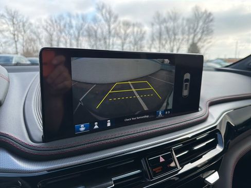 Used 2025 Acura MDX A-Spec image 32