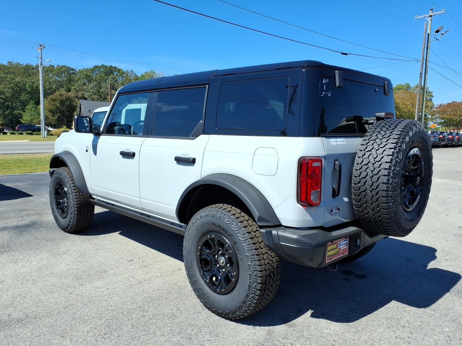 New 2026 Ford Bronco Big Bend w/ Black Diamond Package AWD/4WD image 3