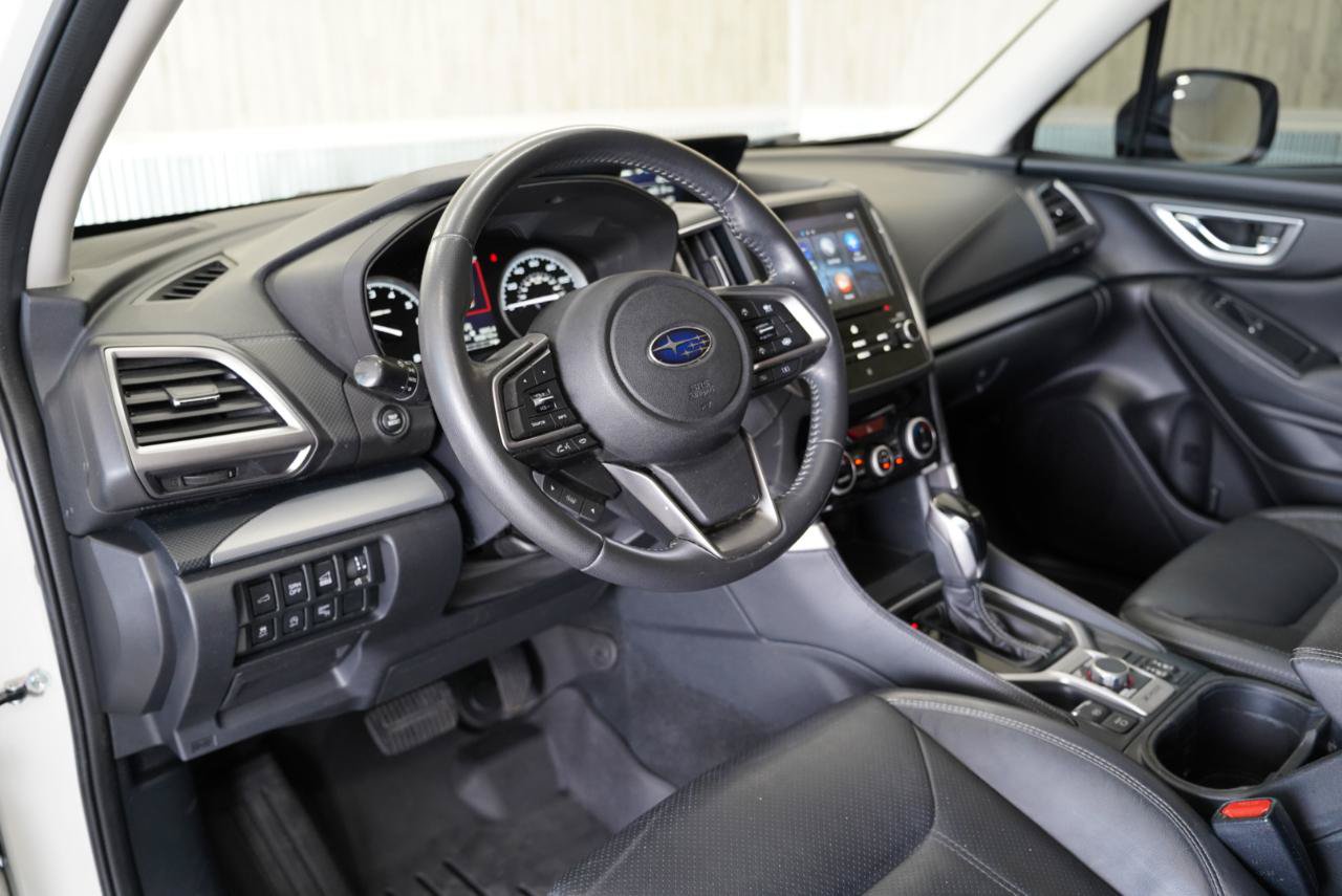 Used 2020 Subaru Forester Limited AWD/4WD image 11