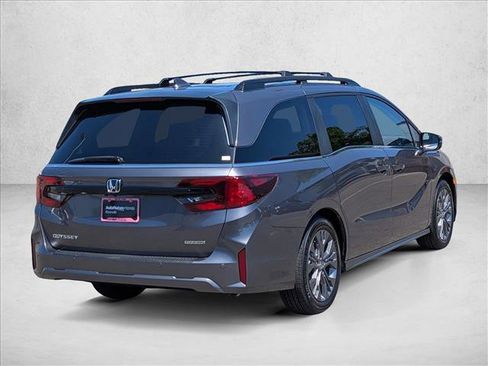 New 2026 Honda Odyssey Touring image 2