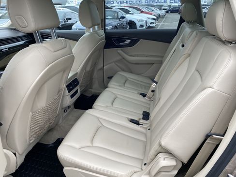 Used 2018 Audi Q7 3.0T Premium Plus AWD/4WD image 16