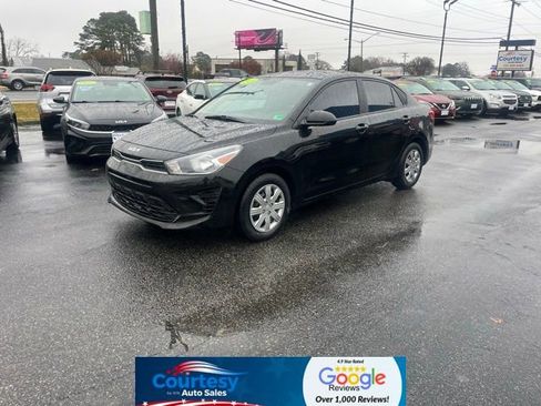 Used 2023 Kia Rio LX image 3