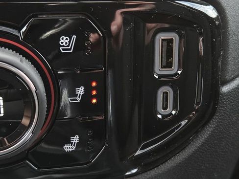 New 2026 Chevrolet Silverado 3500 High Country w/ High Country Premium Package AWD/4WD image 8