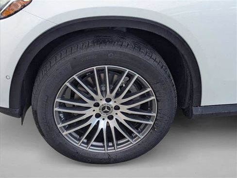 Used 2026 Mercedes-Benz GLC 300 GLC 300 image 9