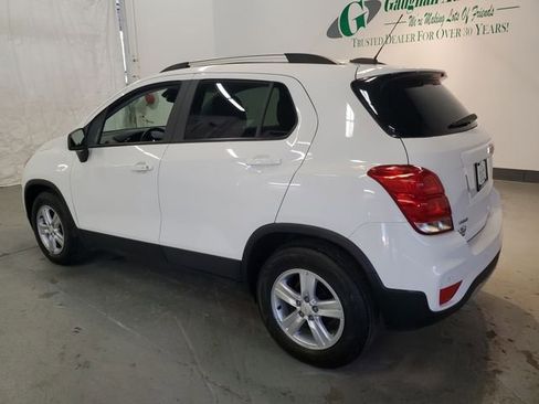 Used 2021 Chevrolet Trax LT w/ Driver Confidence Package image 4