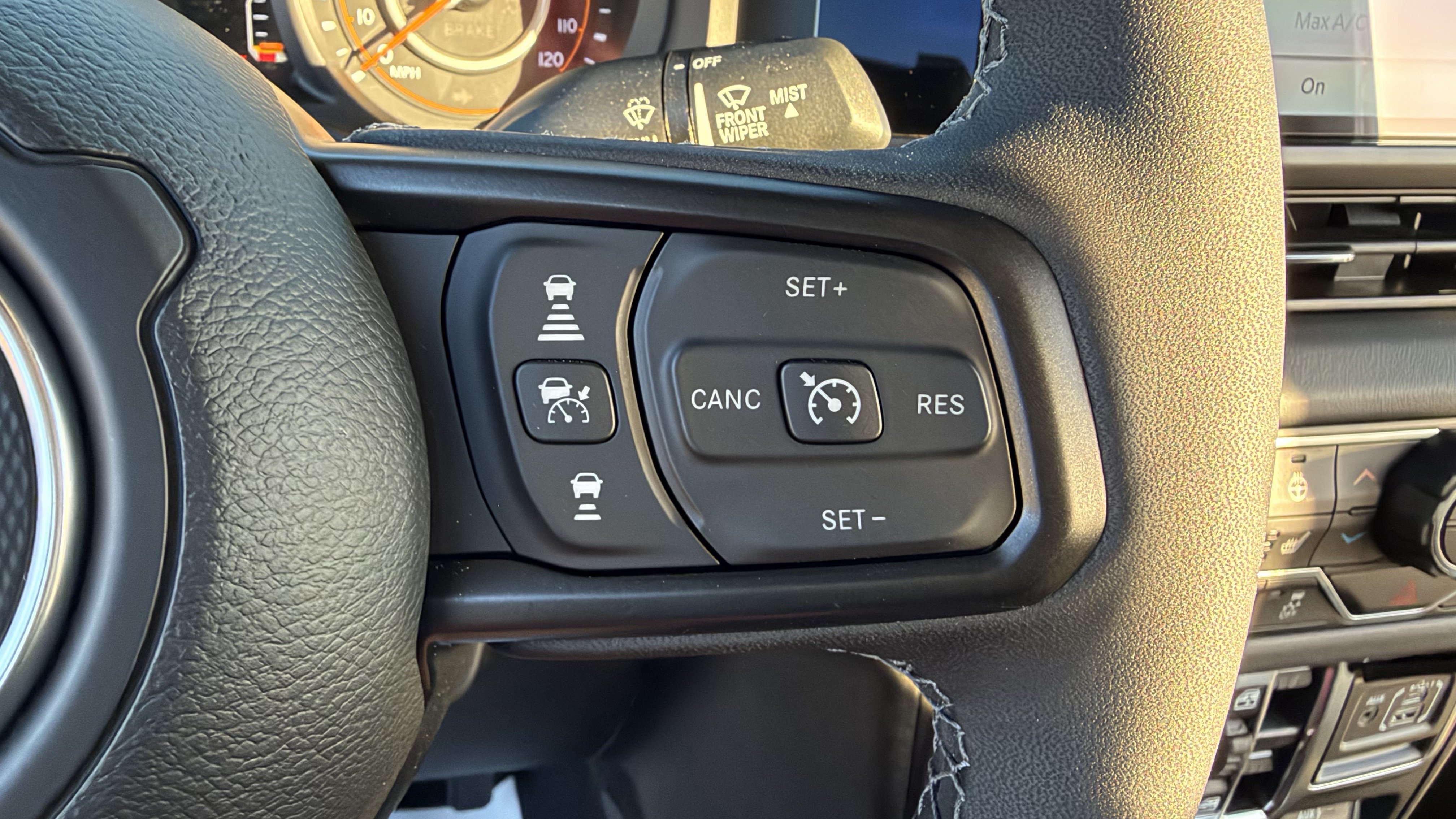 Used 2026 Jeep Gladiator Mojave AWD/4WD image 22