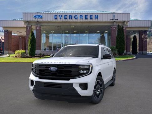 New 2025 Ford Expedition Active image 2