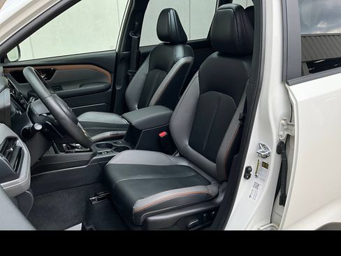 Used 2025 Subaru Forester Sport AWD/4WD image 8