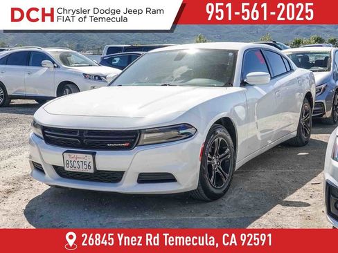 Used 2020 Dodge Charger SXT image 1