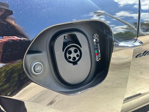 Used 2026 Porsche Taycan AWD/4WD image 43