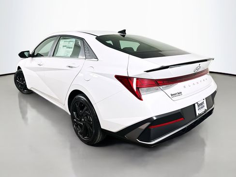 New 2026 Hyundai Elantra SEL Sport Premium FWD image 5