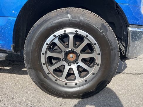 Used 2016 Ford F150 XLT w/ Equipment Group 302A Luxury image 12