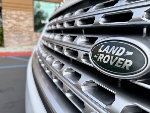 Used 2016 Land Rover Range Rover Long Wheelbase Supercharged image 16