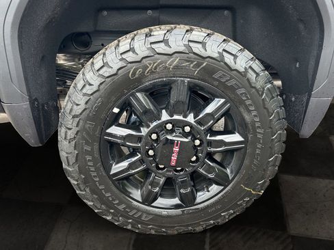 New 2026 GMC Sierra 2500 AT4 w/ AT4 Premium Plus Package AWD/4WD image 12