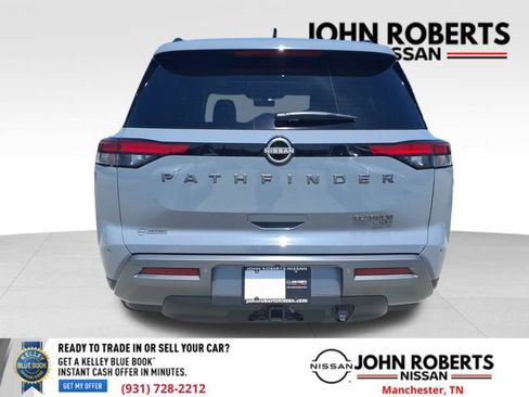 New 2026 Nissan Pathfinder Platinum AWD/4WD image 17