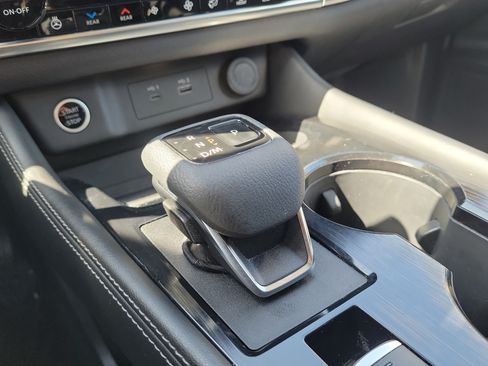 Certified 2022 Nissan Rogue SL FWD image 29