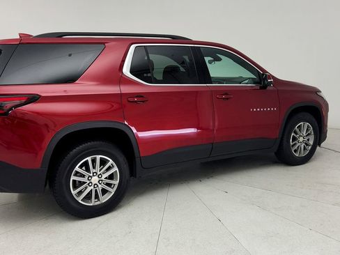 Certified 2023 Chevrolet Traverse LT FWD image 8