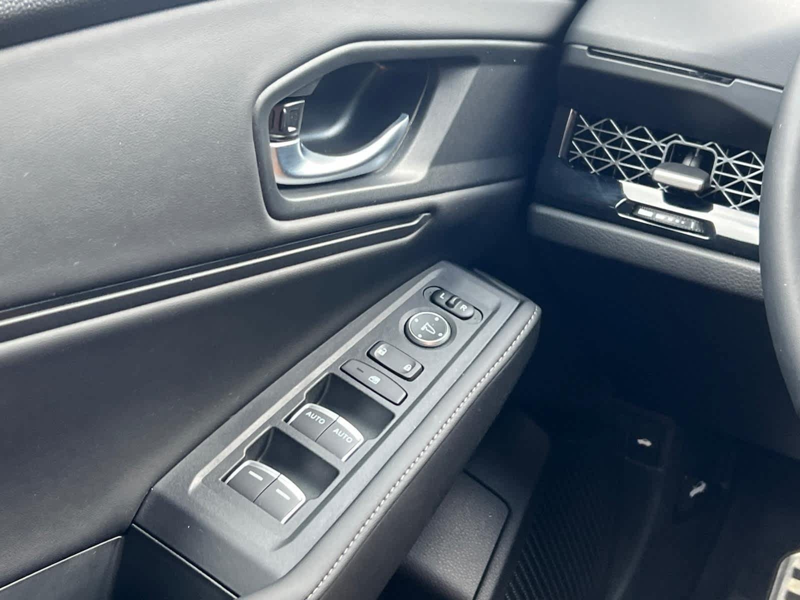 Used 2025 Honda Accord Sport image 20