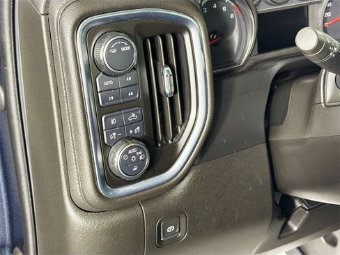Used 2021 Chevrolet Silverado 1500 RST image 10