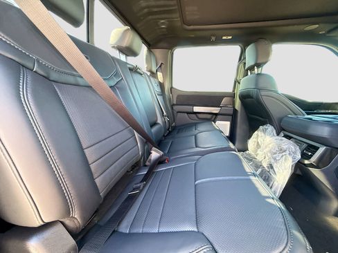 New 2026 Ford F350 Platinum w/ FX4 Off-Road Package image 32