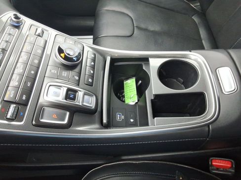 Used 2023 Hyundai Santa Fe Limited image 19