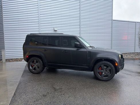 Used 2023 Land Rover Defender 110 X image 5