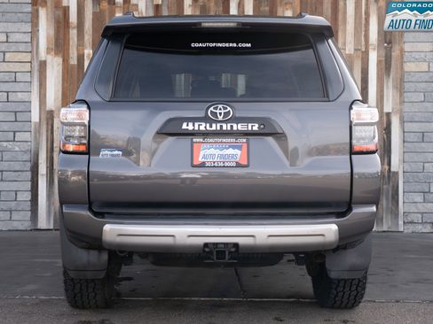 Used 2017 Toyota 4Runner TRD Off-Road Premium image 5