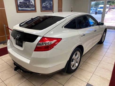 Used 2010 Honda Crosstour EX-L image 4
