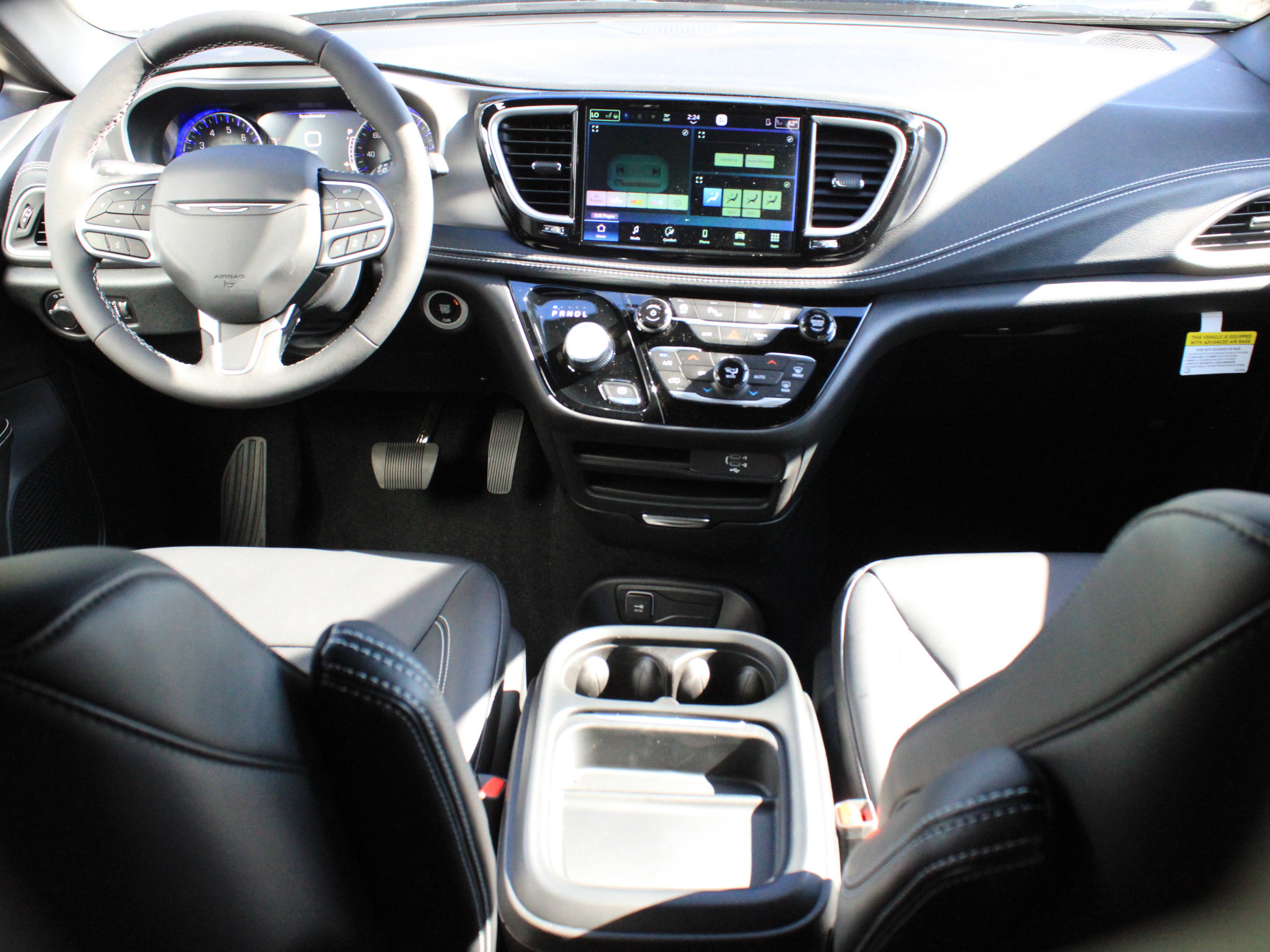 New 2027 Chrysler Pacifica Select FWD image 19