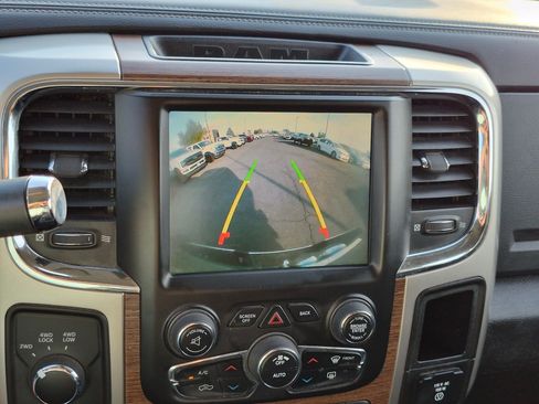 Used 2016 RAM 2500 Laramie w/ Convenience Group AWD/4WD image 24
