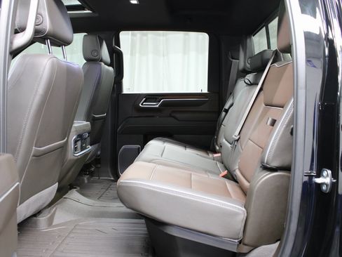 Used 2024 GMC Sierra 2500 Denali w/ Technology Package image 10