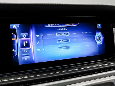Used 2025 Mercedes-Benz G 63 AMG 4MATIC image 77