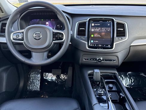 Used 2023 Volvo XC90 B5 Core w/ Protection Package Premier image 2