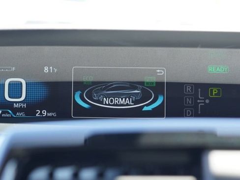 Certified 2022 Toyota Prius Prime LE FWD image 25