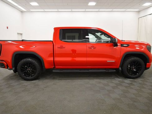 Used 2024 GMC Sierra 1500 Elevation w/ Elevation Premium Package AWD/4WD image 9