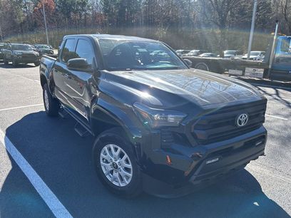New 2025 Toyota Tacoma SR5