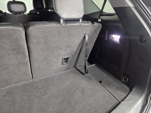 Used 2023 Ford Explorer XLT w/ Equipment Group 202A image 6