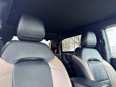 Used 2022 Ford Bronco Wildtrak image 17